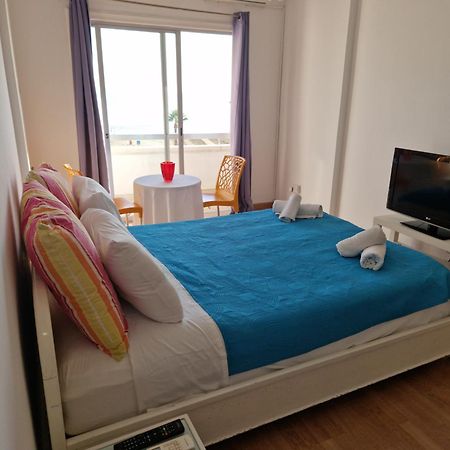 Kolonaki Seaview Apartments Larnaca Room photo